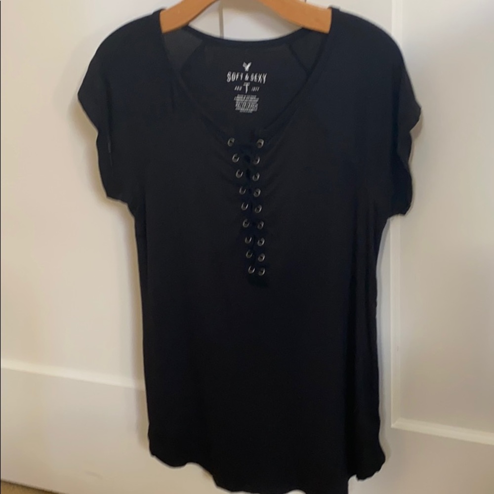 American Eagle T shirt